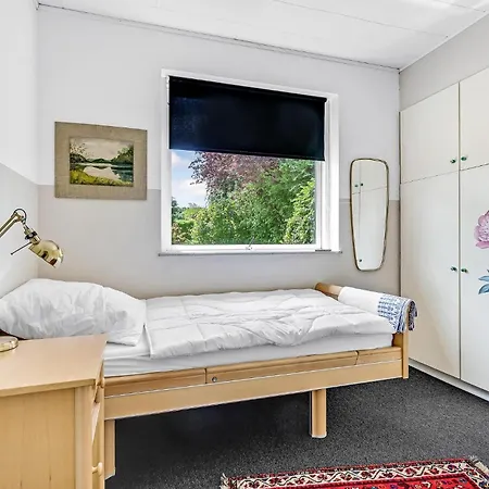 5 Bedroom Beautiful In *