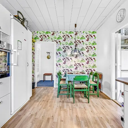 5 Bedroom Beautiful In Tranekær